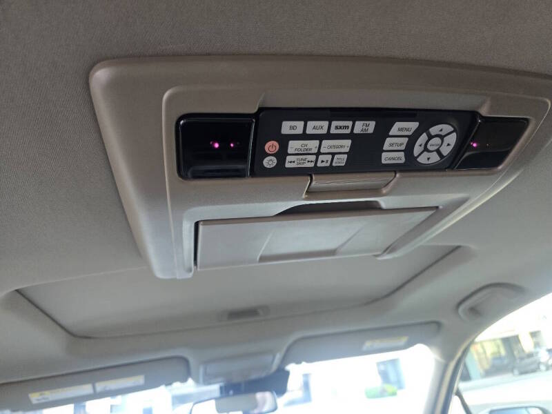 2017 Honda Pilot Touring — photo 9