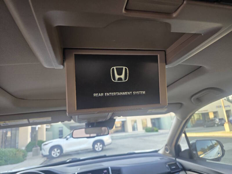 2017 Honda Pilot Touring — photo 10