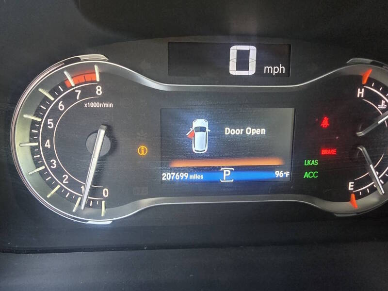 2017 Honda Pilot Touring — photo 15