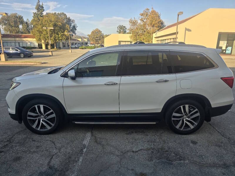 2017 Honda Pilot Touring — photo 26