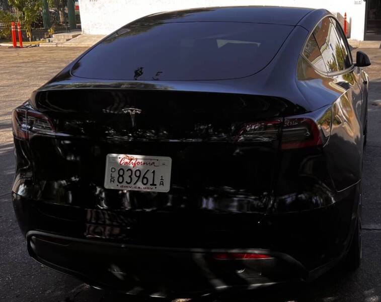 2021 Tesla Model Y Long Range — photo 3