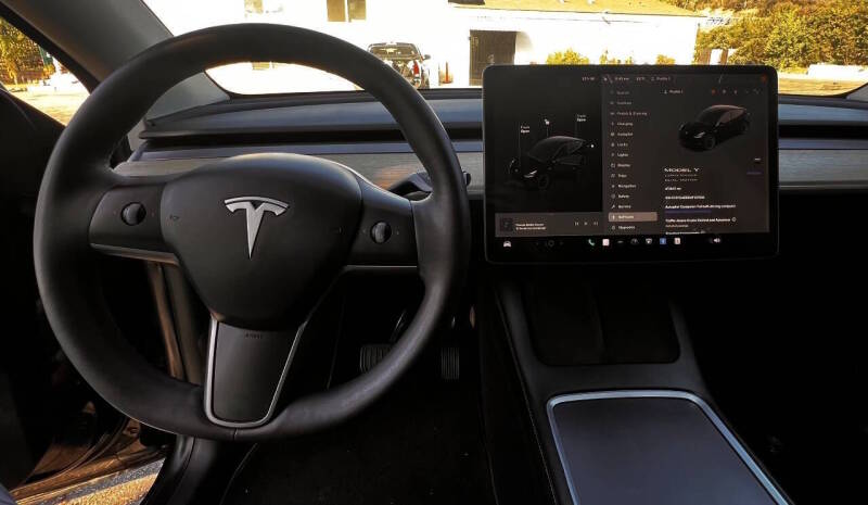 2021 Tesla Model Y Long Range — photo 5