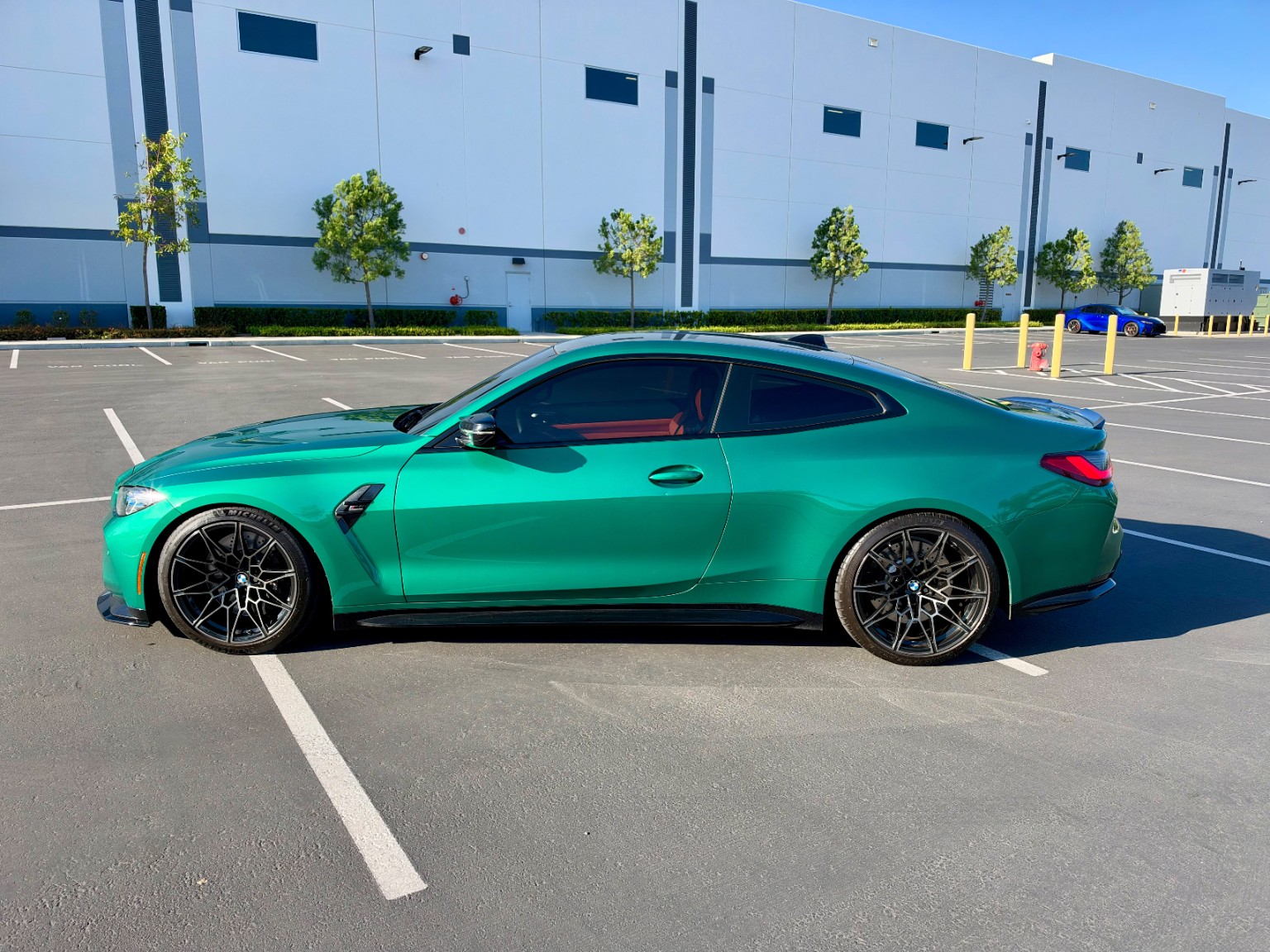 2022 BMW M4 Competition xDrive — photo 3