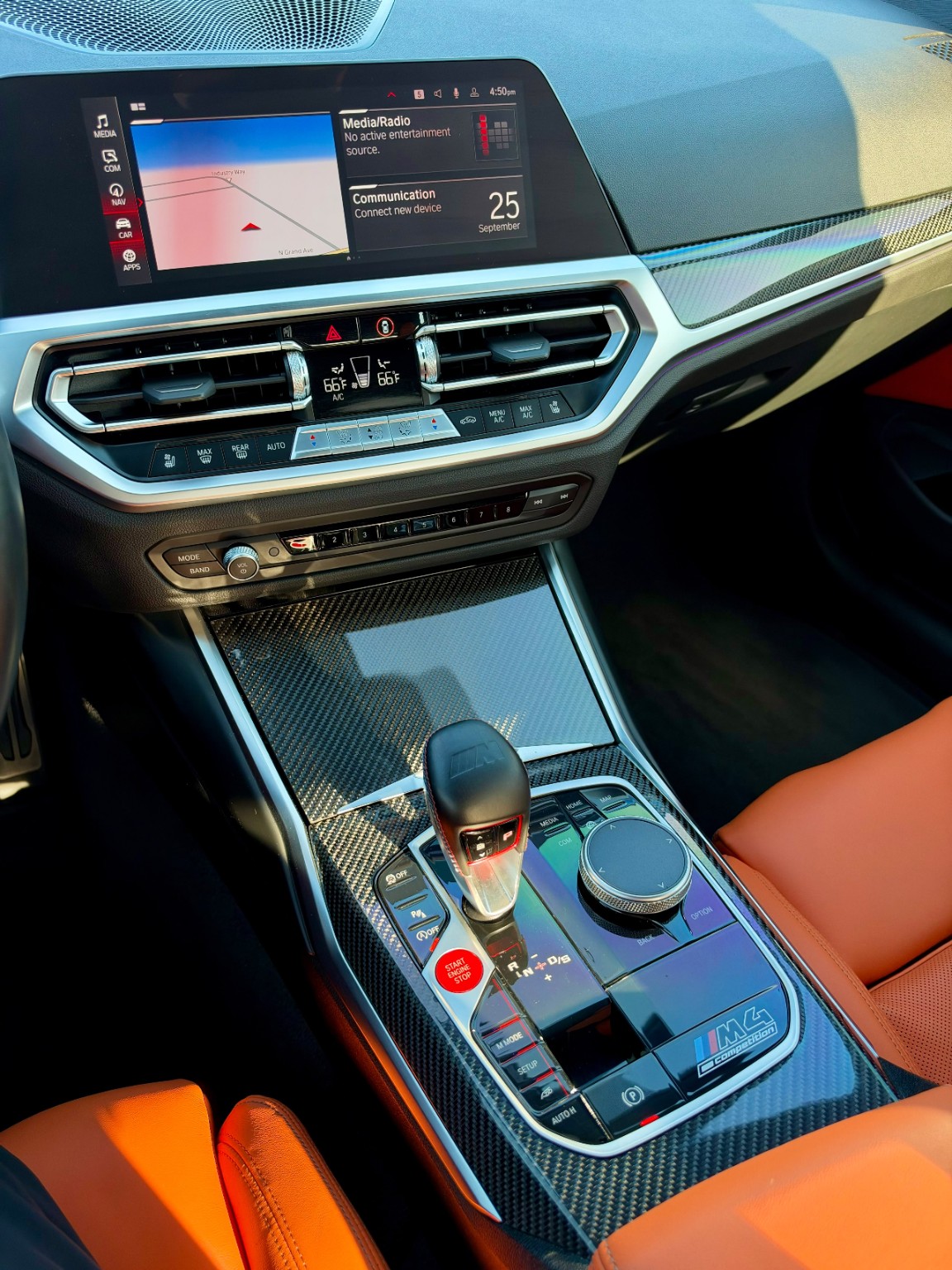 2022 BMW M4 Competition xDrive — photo 9