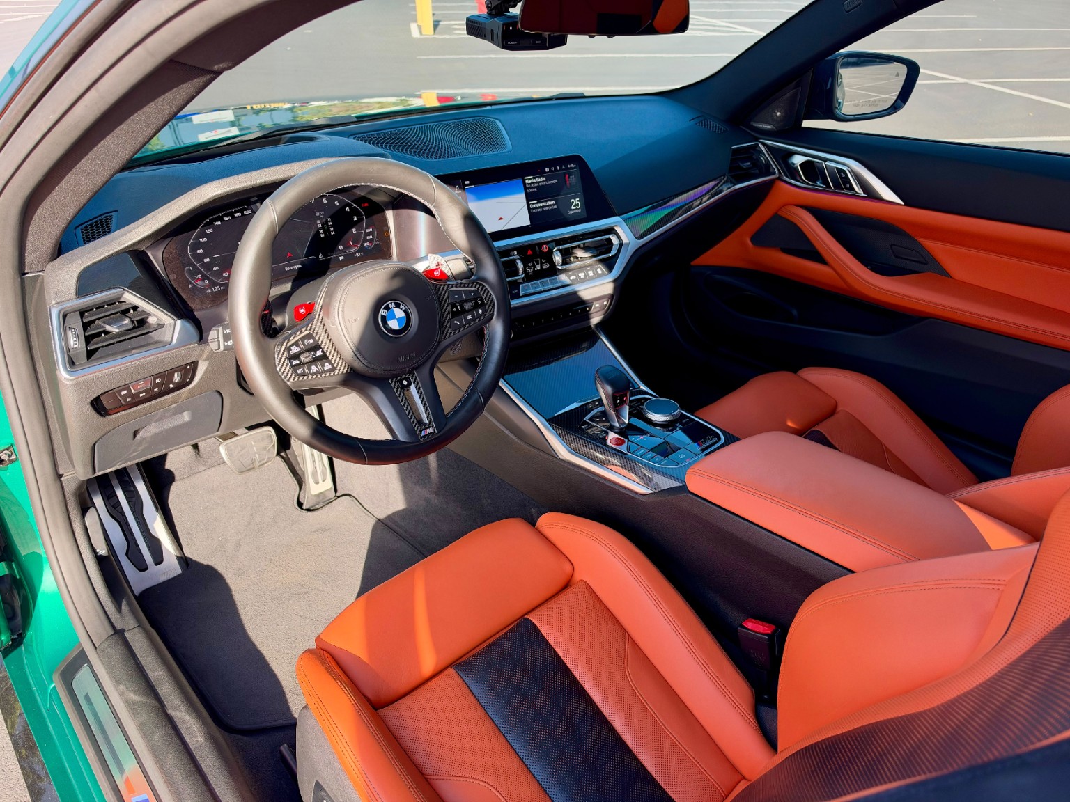 2022 BMW M4 Competition xDrive — photo 10